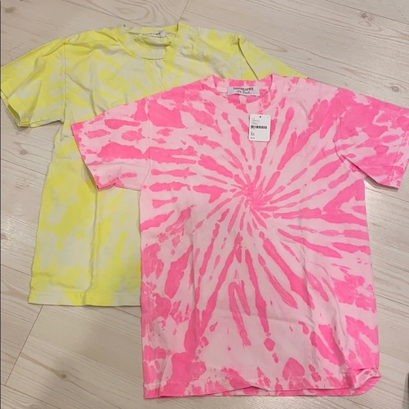 Daydreamer Tops - Daydreamer NWT 2 for 1 tie dye T-shirts